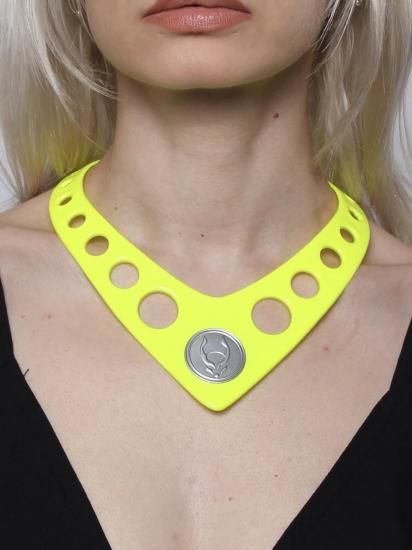 CYBERDOG : Shield Necklace