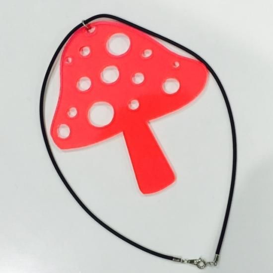 h : Acryl Necklace