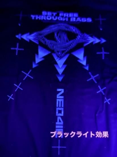 NEO4IC：SET FREE THROUGH BASS Tee