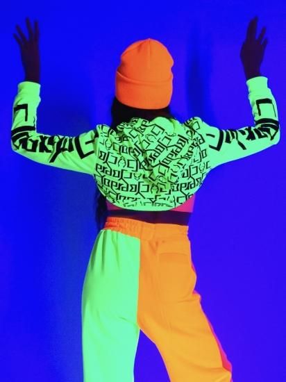 CYBERDOG：SUPER CROP HOODIE AMBIGRAM