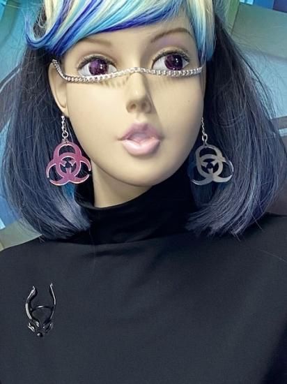 h : フェイスチェーン